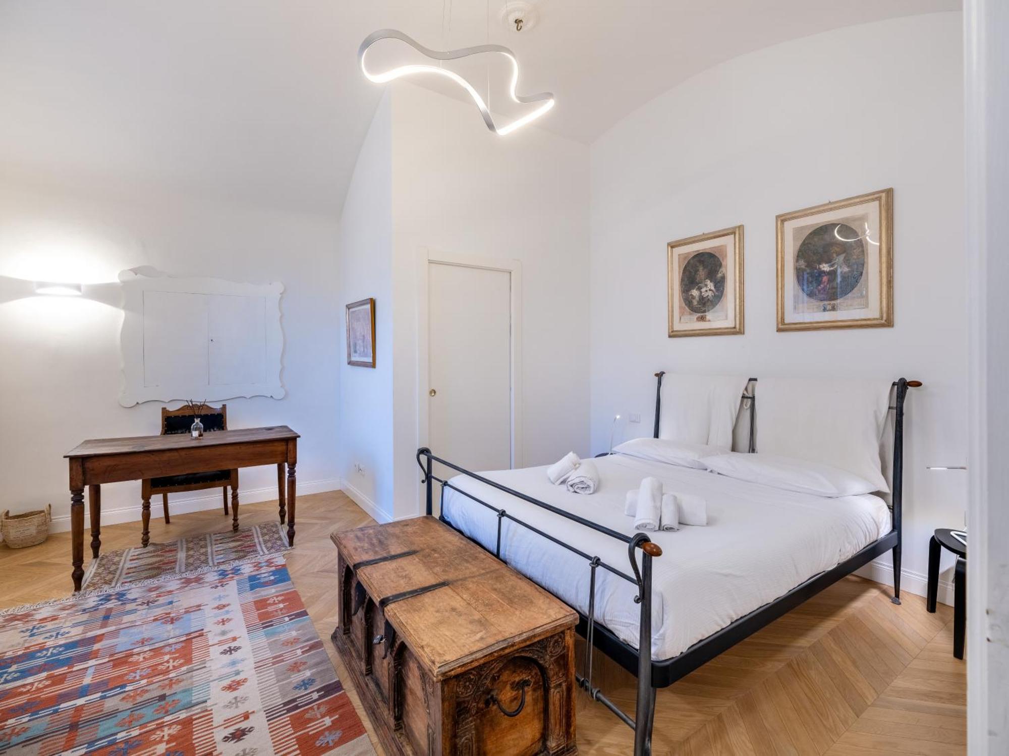 New Quiet Central Flat - Santa Croce Home View - Servizi Флоренція Екстер'єр фото